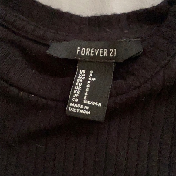 Soft Ribbed black top - Picture 2 of 3